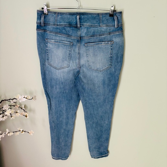 Lane Bryant Ultra High Rise Jegging Size 18 - Picture 3 of 4